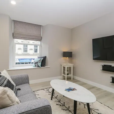 Coniston Apartment *