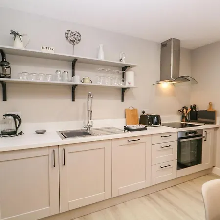 Coniston Apartment *